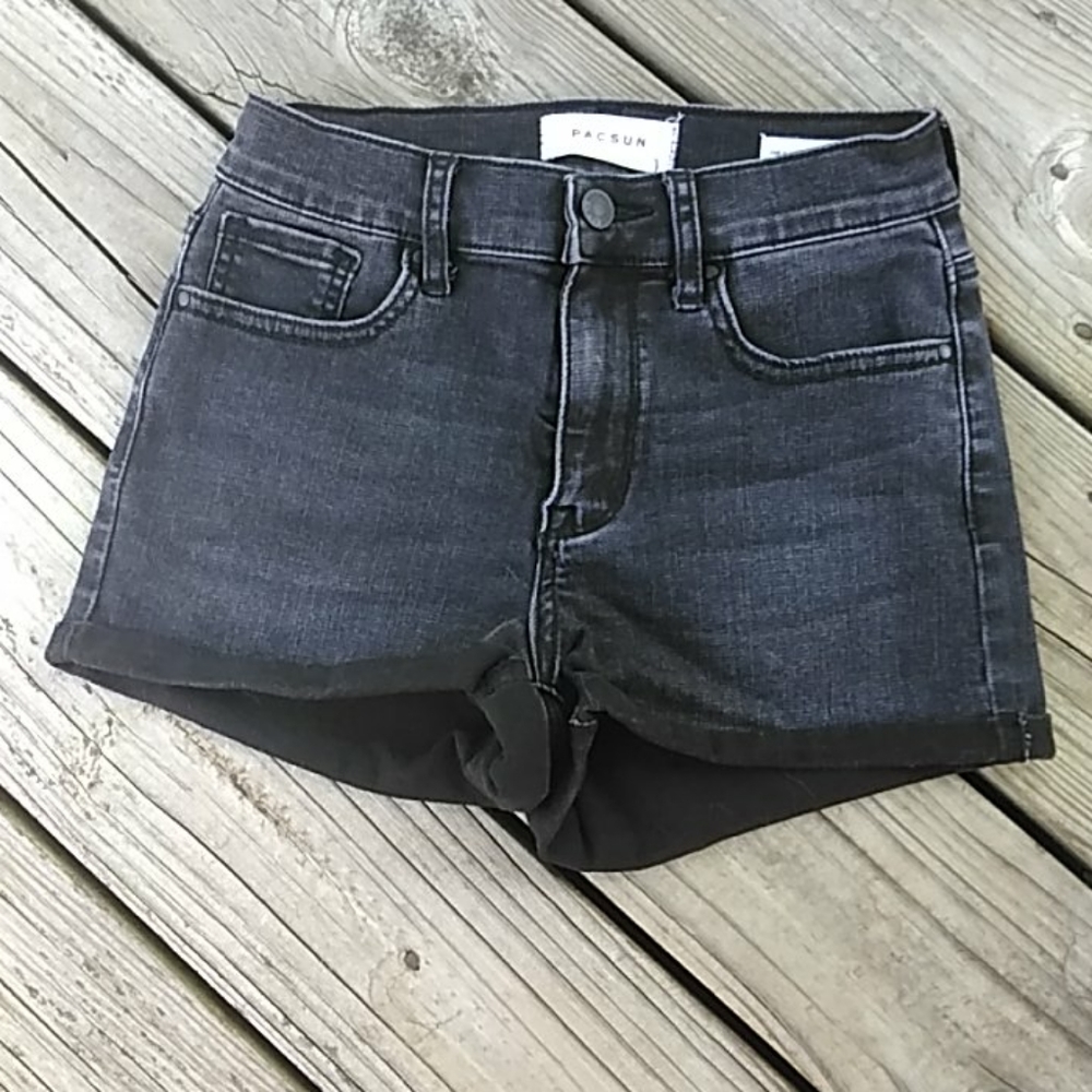 2/$24 PacSun The Shortie Shorts. Size 25W